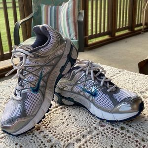 Nike Zoom Air BRA 1000 Running Shoe - Size 6.5.